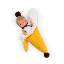 Poza cu Papusa Bomboncin Cu Caciulita Si Paturica Banana 20cm